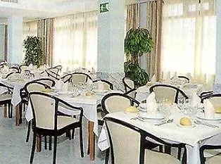 Vita Marina Sur Torremolinos 3*,